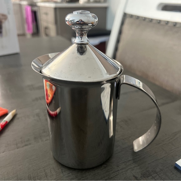 Steeped Tea Stainless Steel Milk Frother - Picture 3 of 6